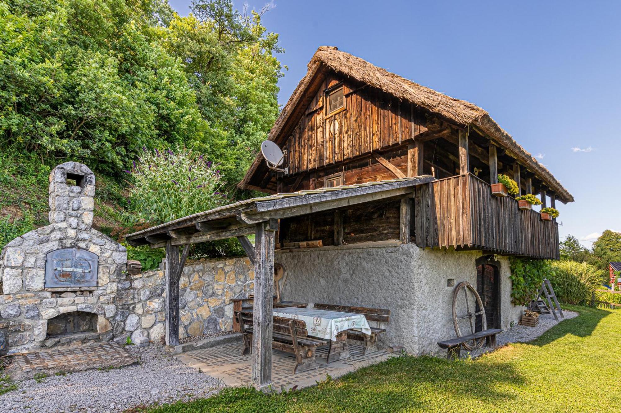 Vineyard Cottage Skatlar Otočec Esterno foto