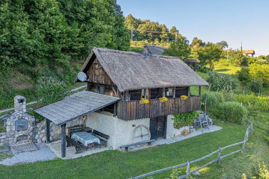 Vineyard Cottage Skatlar Otočec Esterno foto