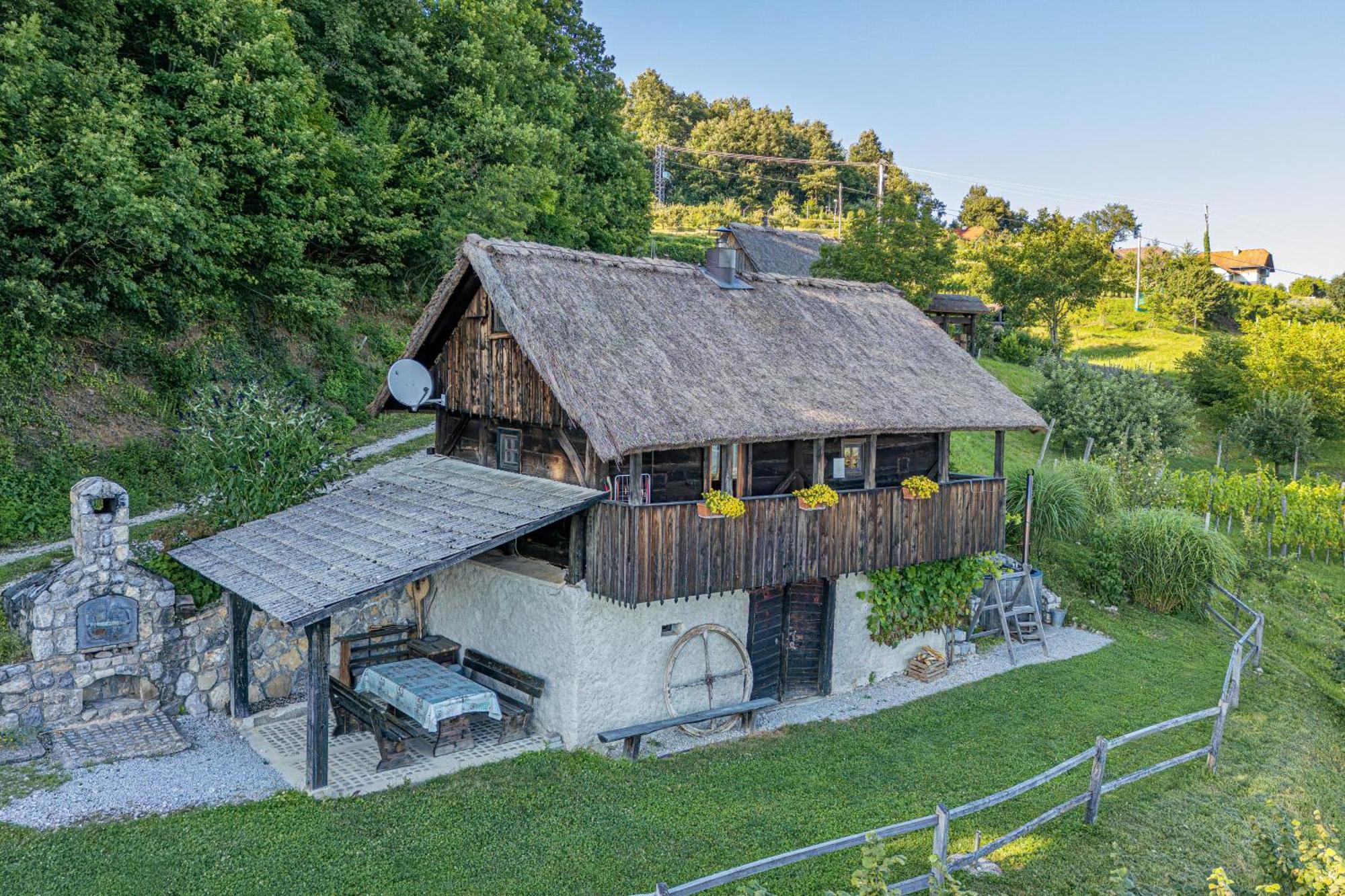 Vineyard Cottage Skatlar Otočec Esterno foto