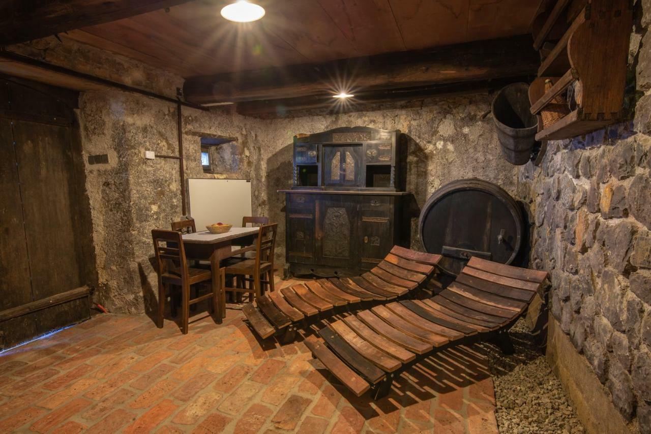 Vineyard Cottage Skatlar Otočec Esterno foto